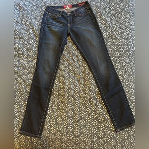 Lucky Brand Charlie Skinny Jeans~ Size 2/26